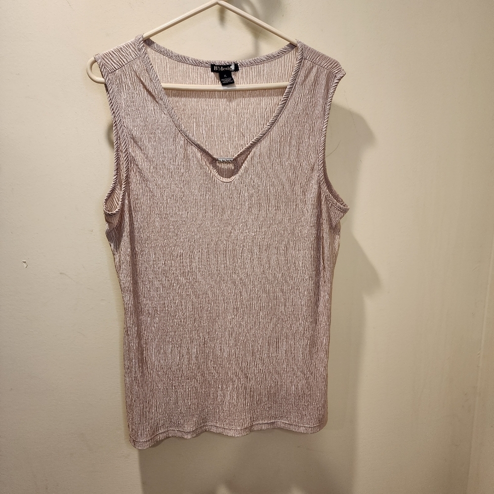 BY Desing metalic rose Sleeveless blouse size XL